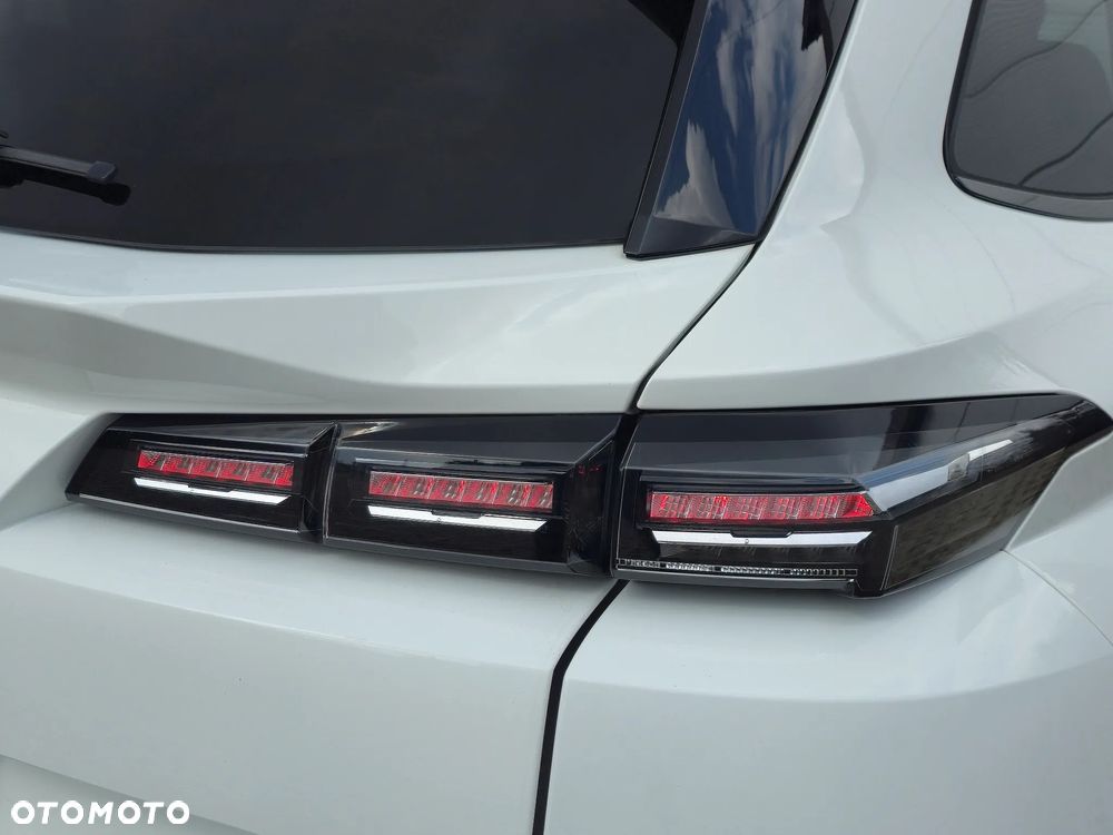 Peugeot 308 BlueHDi FAP 130 EAT8 Stop & Start Allure Pack - 21