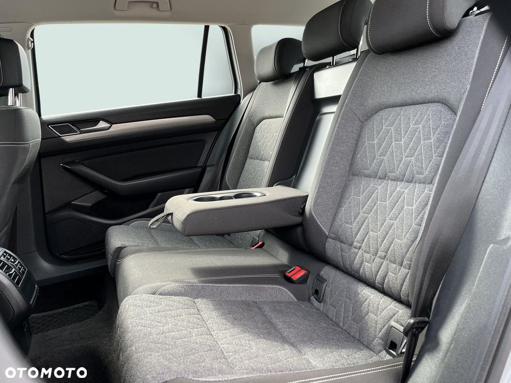 Volkswagen Passat Variant - 14