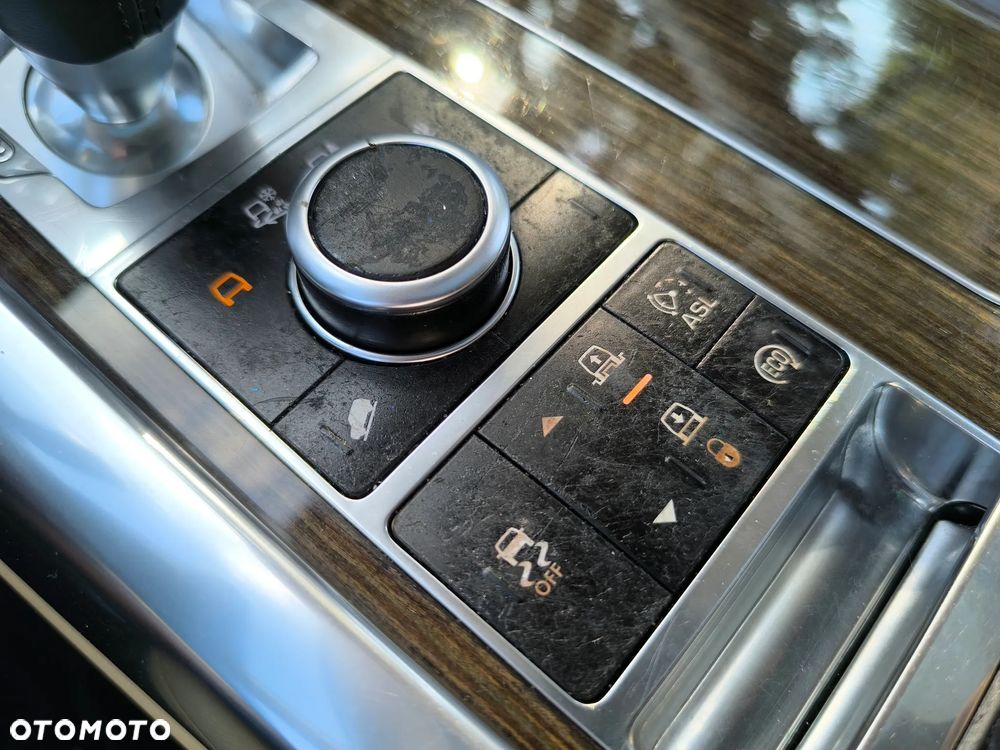 Land Rover Range Rover Sport 3.0 V6 HSE - 24