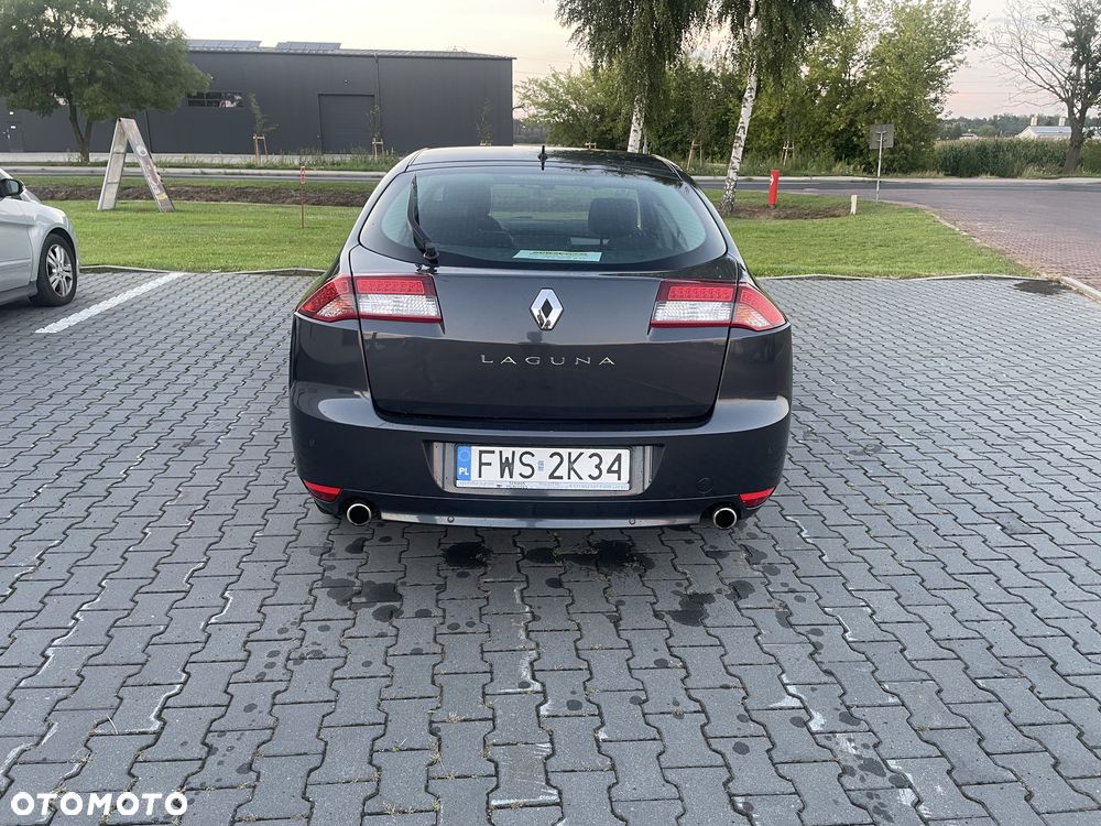 Renault Laguna 2011 photo 3