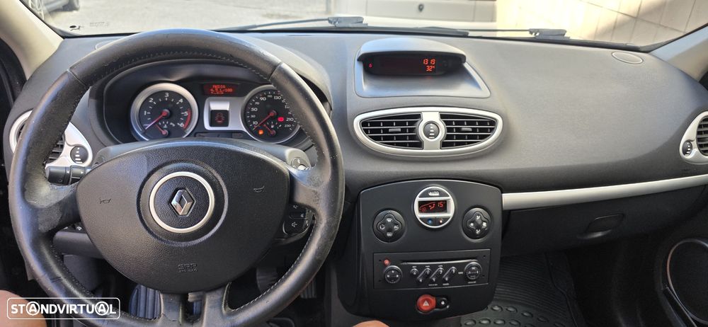 Renault Clio 1.5 dCi Dynamique S - 6