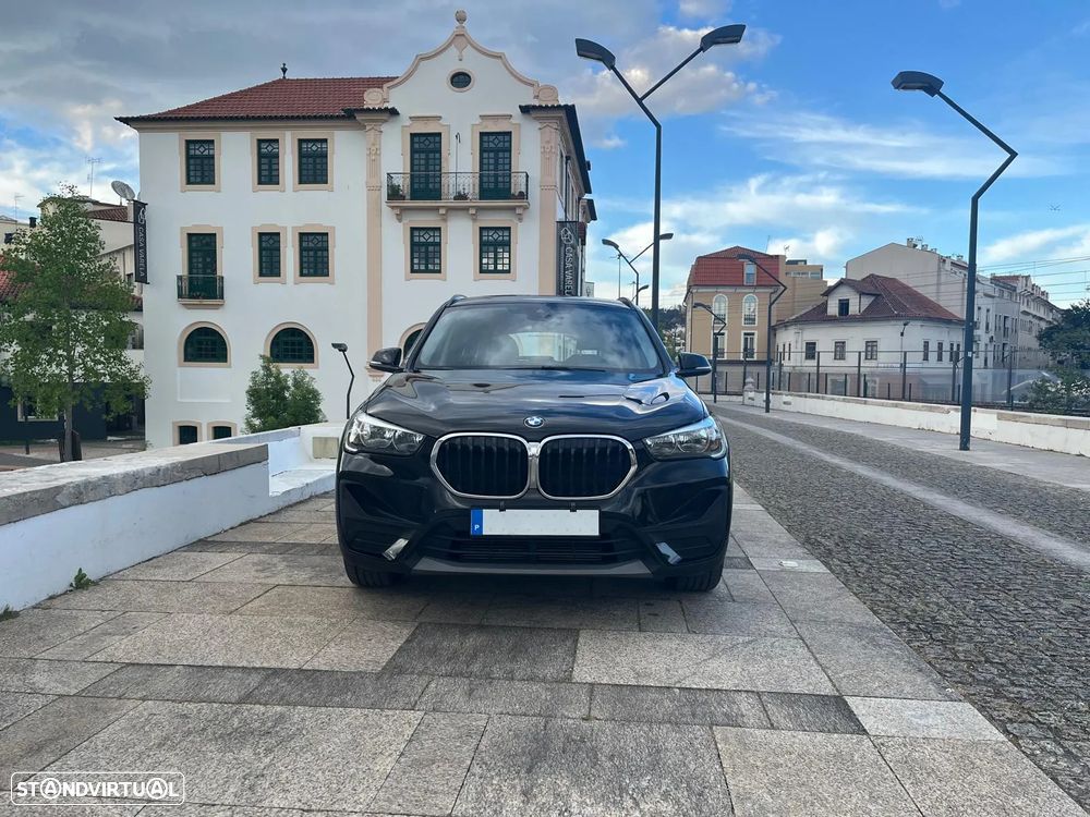 BMW X1 16 d sDrive Auto Line Sport - 8