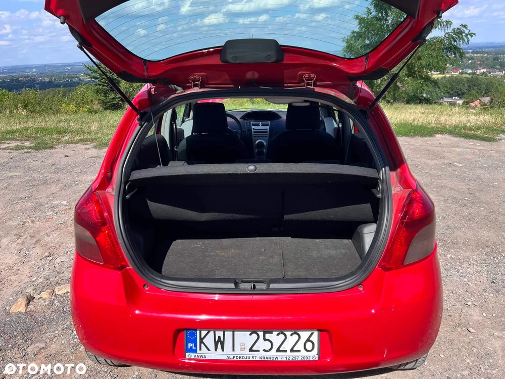 Toyota Yaris 1.3 Terra Polaris - 14