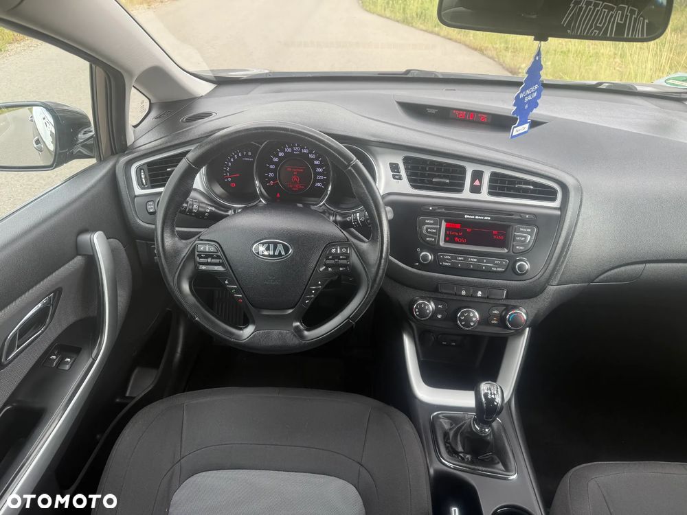 Kia Ceed - 17