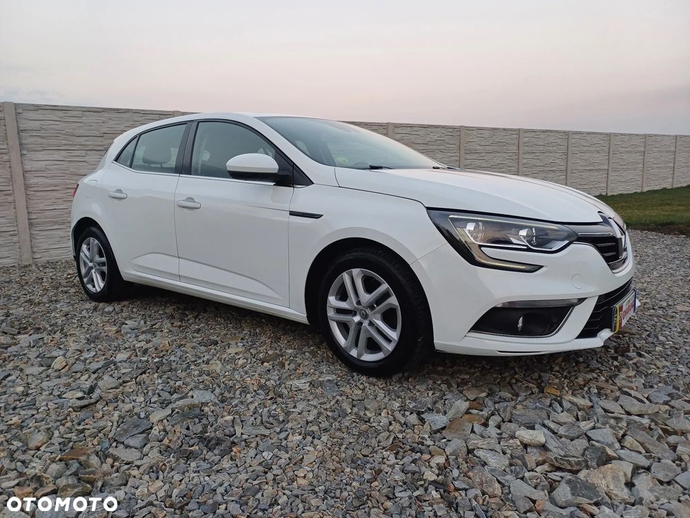 Renault Megane 1.5 Blue dCi Intens - 4