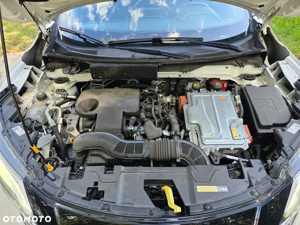 Nissan Juke 1.6 4AMT Tekna - 33