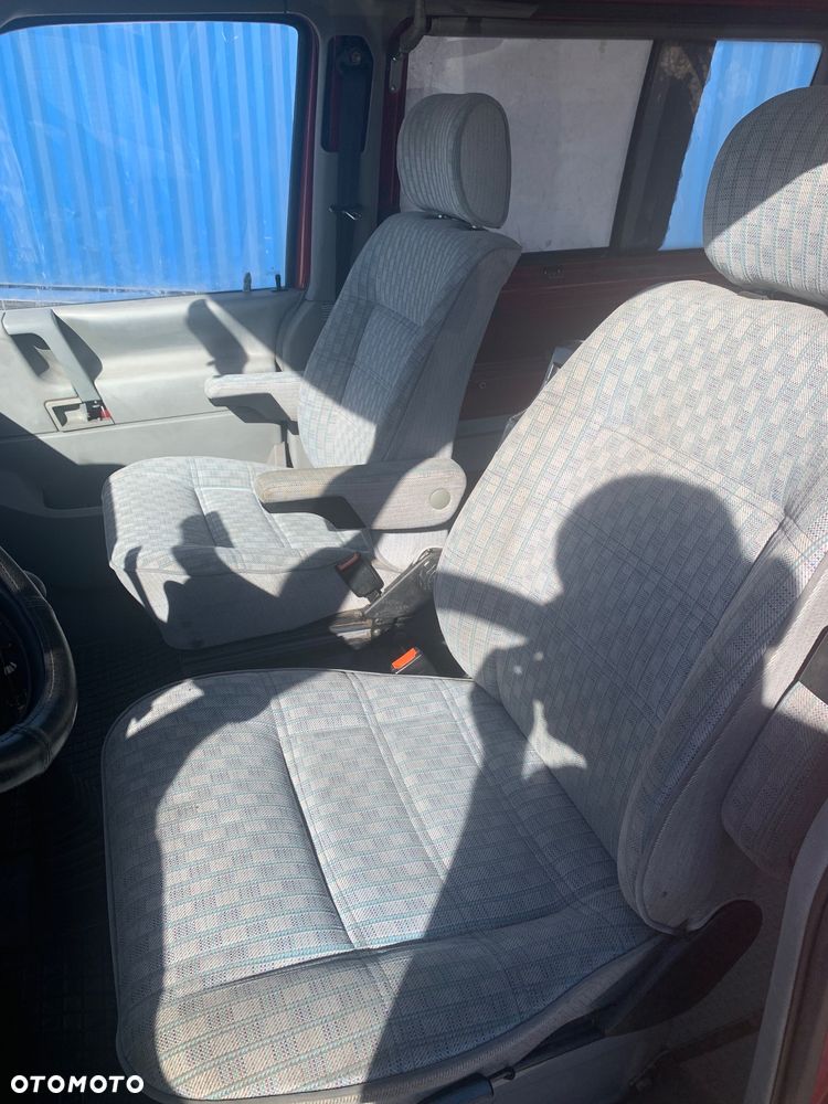 Volkswagen Multivan - 29