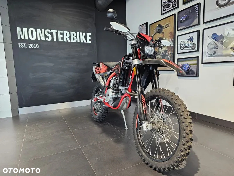 SWM RS 500 R - 11