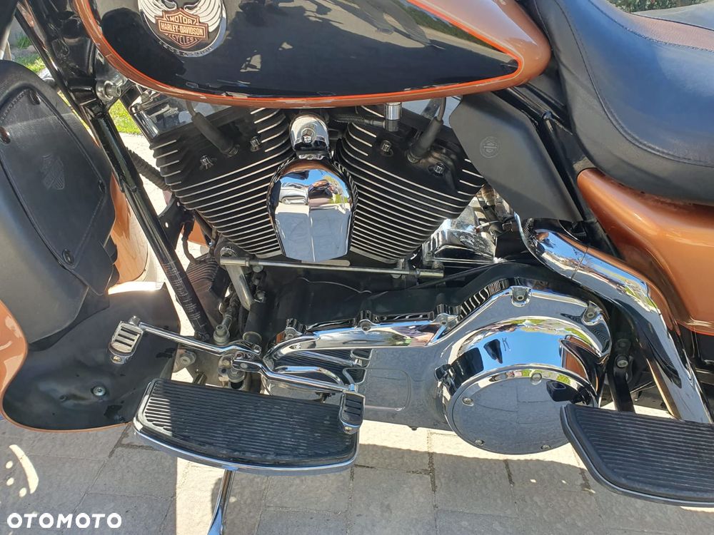 Harley-Davidson Electra - 11