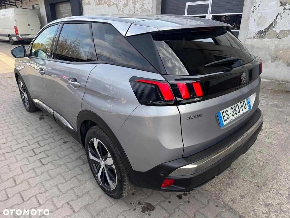 Peugeot 3008 PureTech 130 Stop & Start GPF Allure - 37