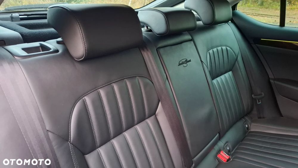 Skoda Superb 2.0 TDI 4x4 L&K DSG - 20