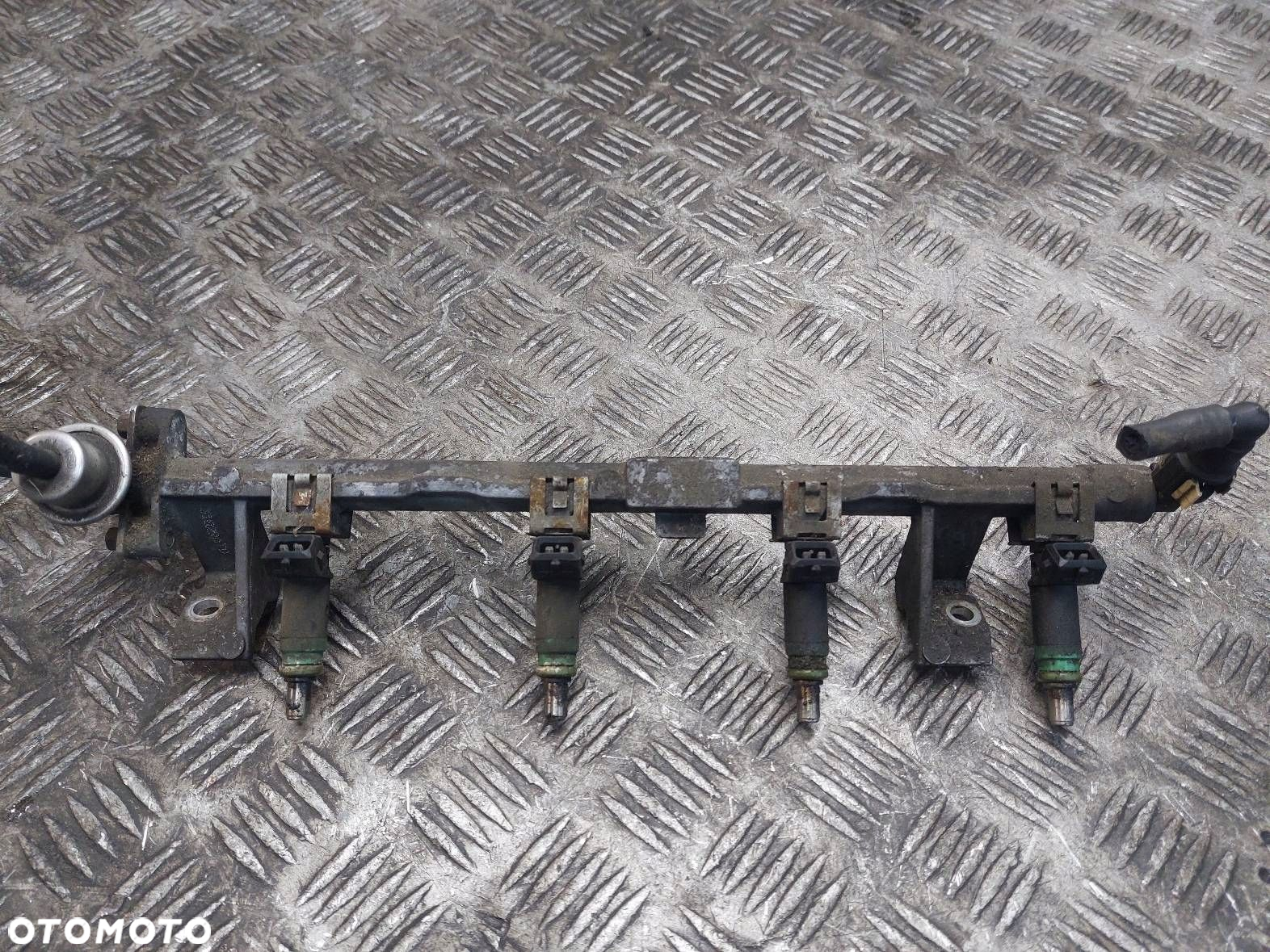 LISTWA WTRYSKOWA FORD FOCUS MK1 98MF-BA 98MF-9H487 - 2