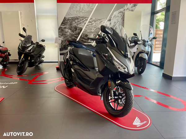 Honda Forza 350