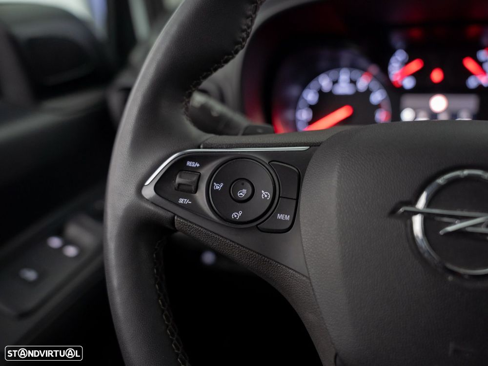 Opel Combo Cargo 1.5 CDTi L2H1 AT8 - 17