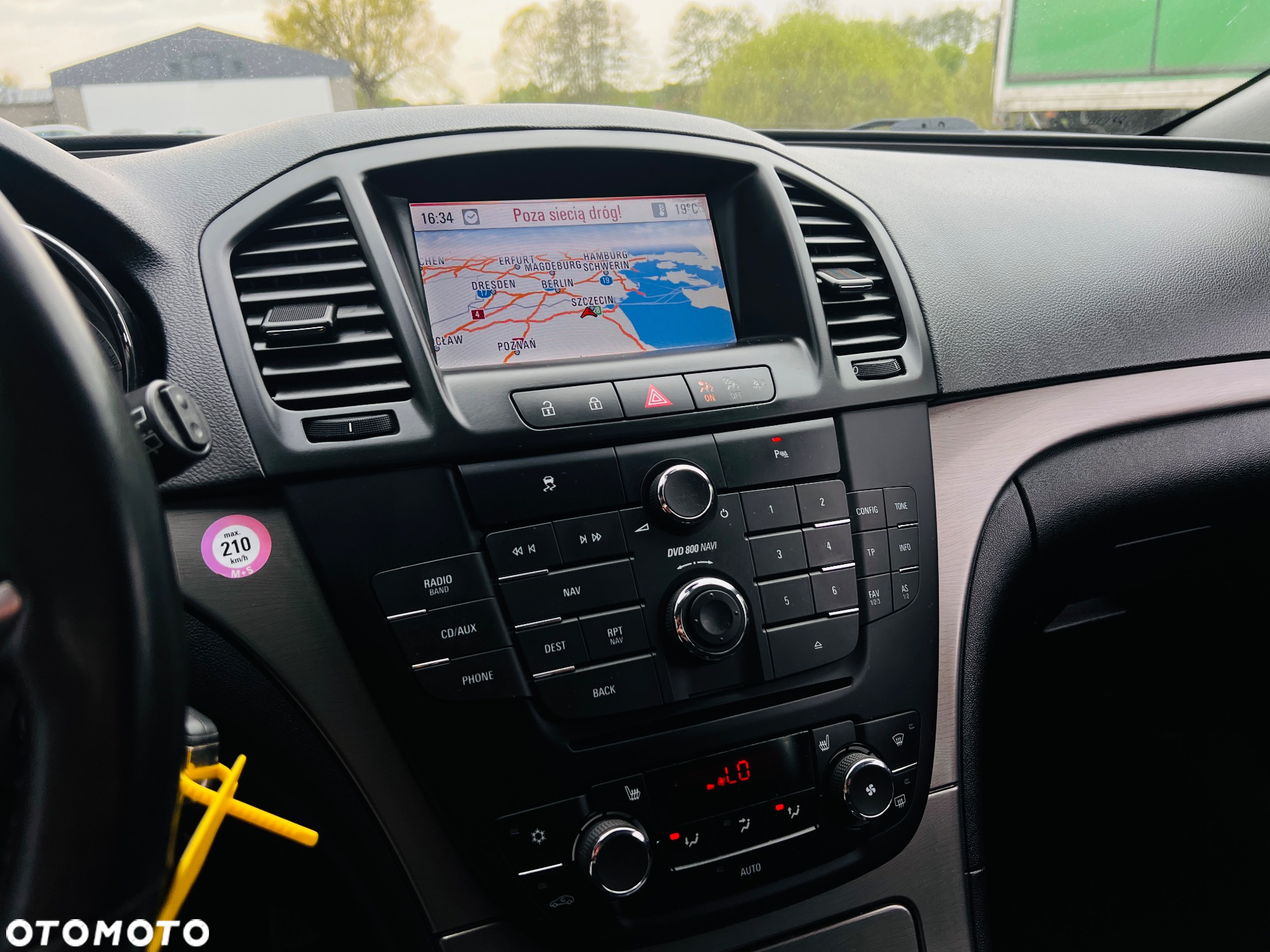 Opel Insignia 1.8 Sports Tourer - 9