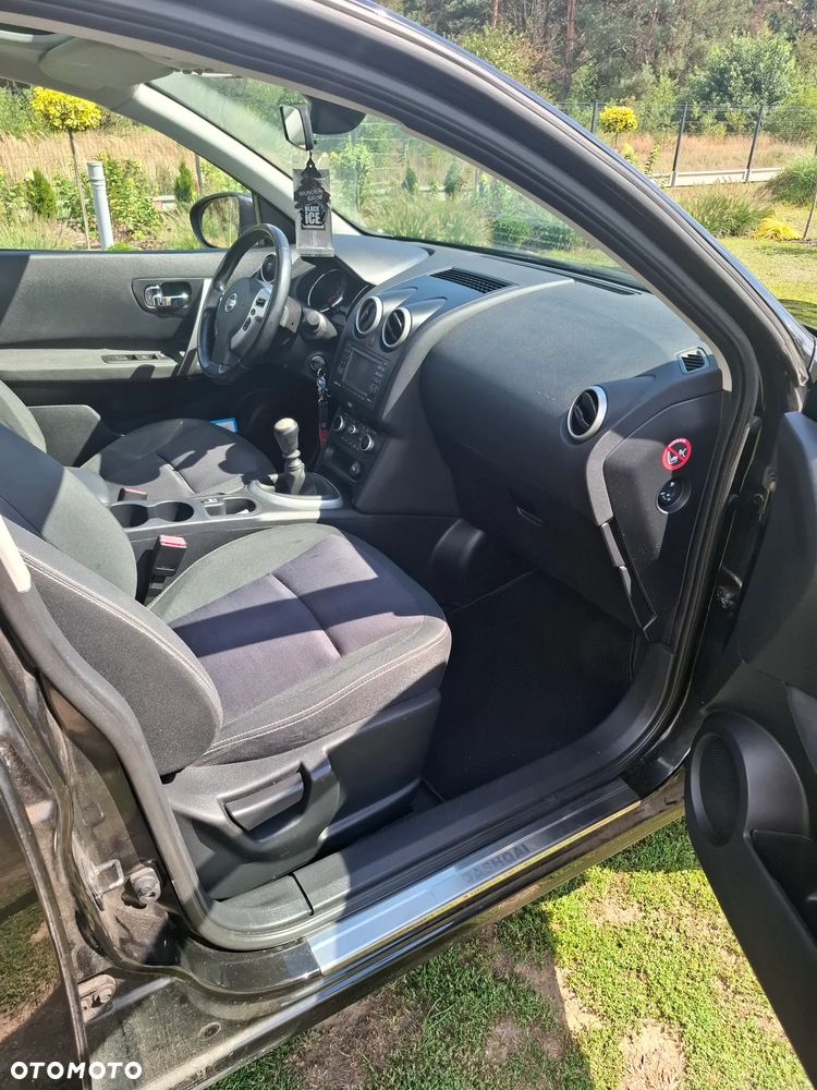 Nissan Qashqai+2 - 10