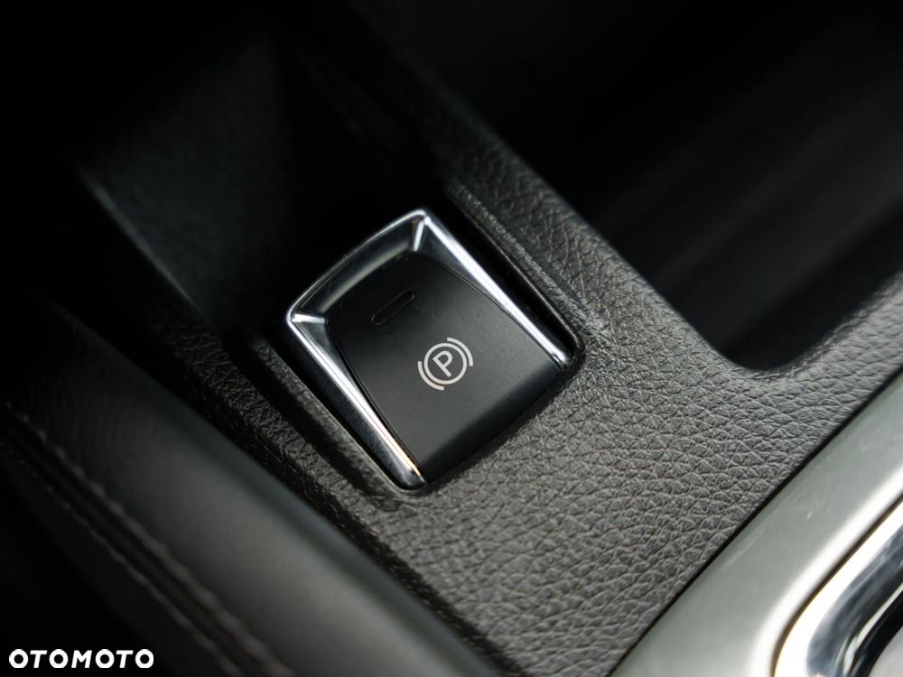 Nissan Qashqai 1.6 dCi Xtronic TEKNA+ - 40