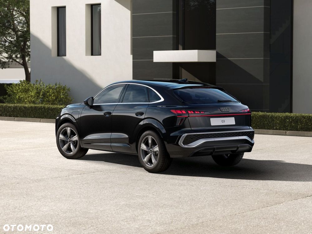Audi Q3 Sportback - 6
