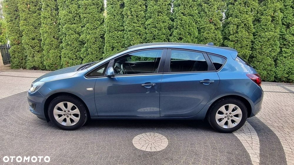Opel Astra - 4