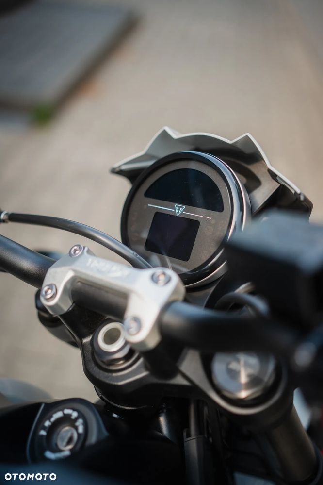 Triumph Trident - 11