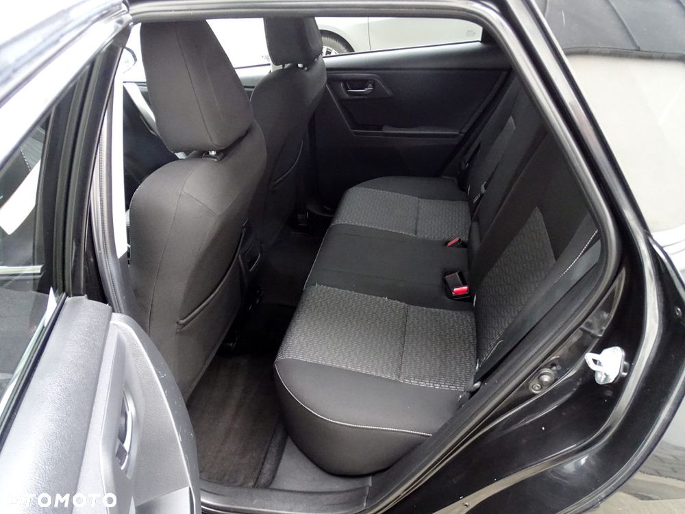 Toyota Auris 1.6 Executive - 13