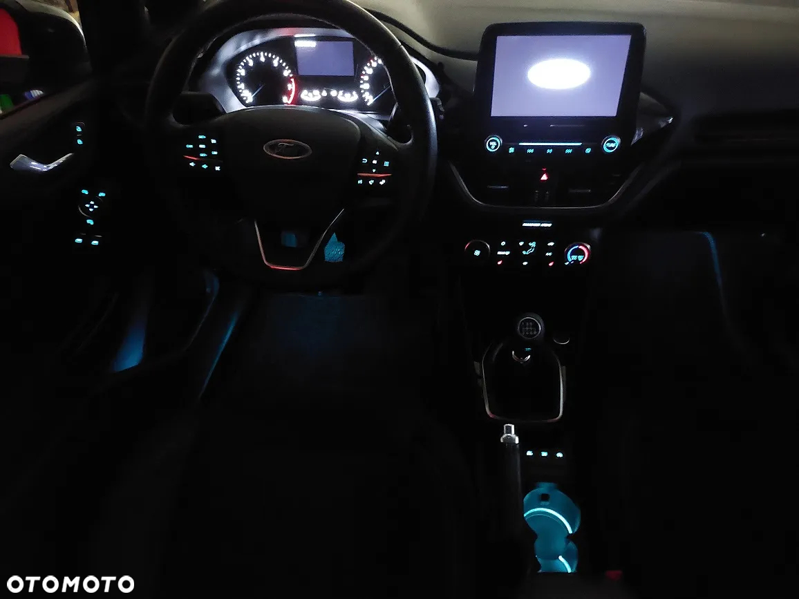 Ford Fiesta - 23