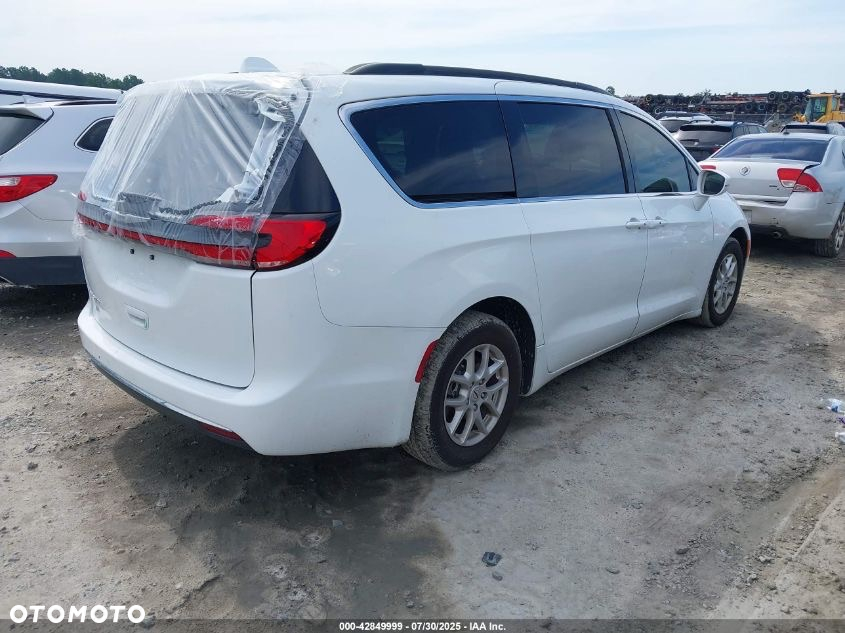 Chrysler Pacifica - 7