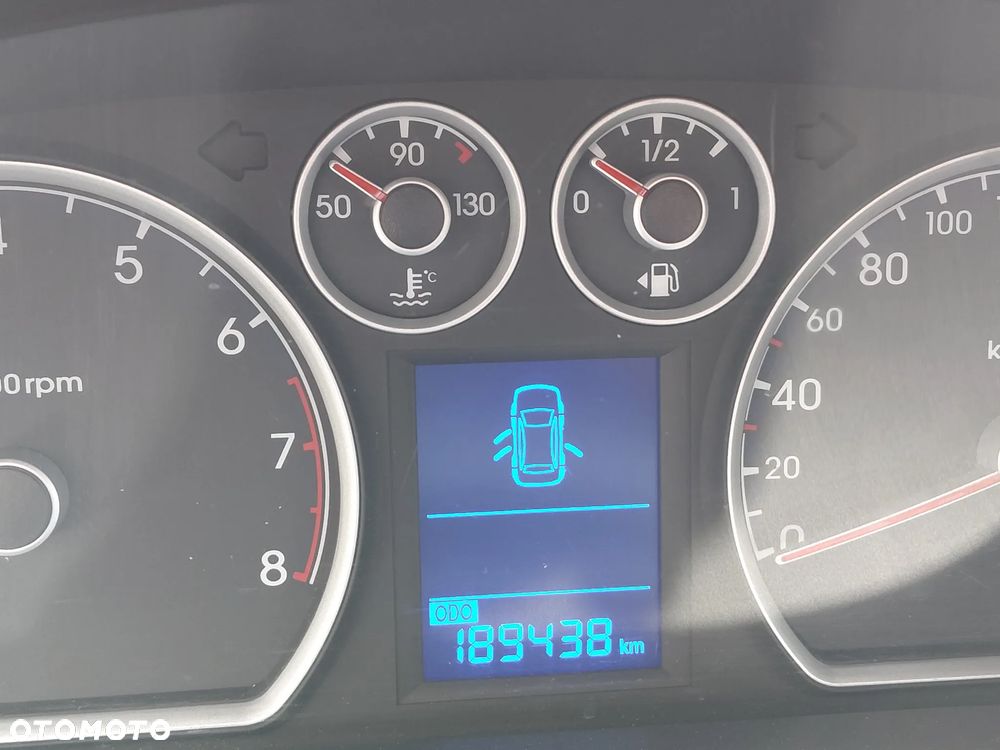 Hyundai i30 1.4 Base + - 21