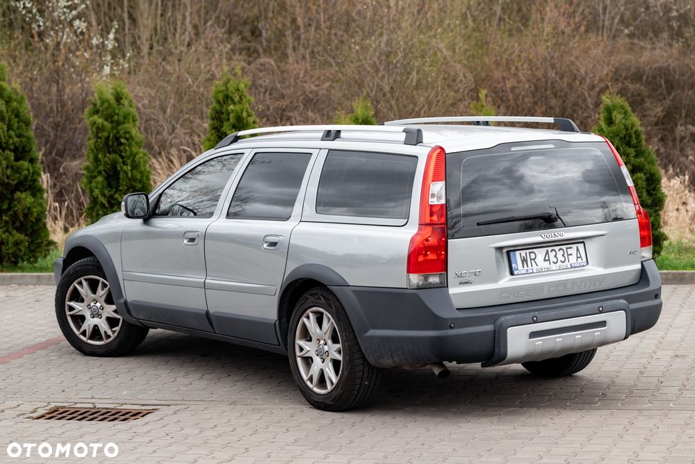Volvo XC 70 D5 AWD Kinetic - 6