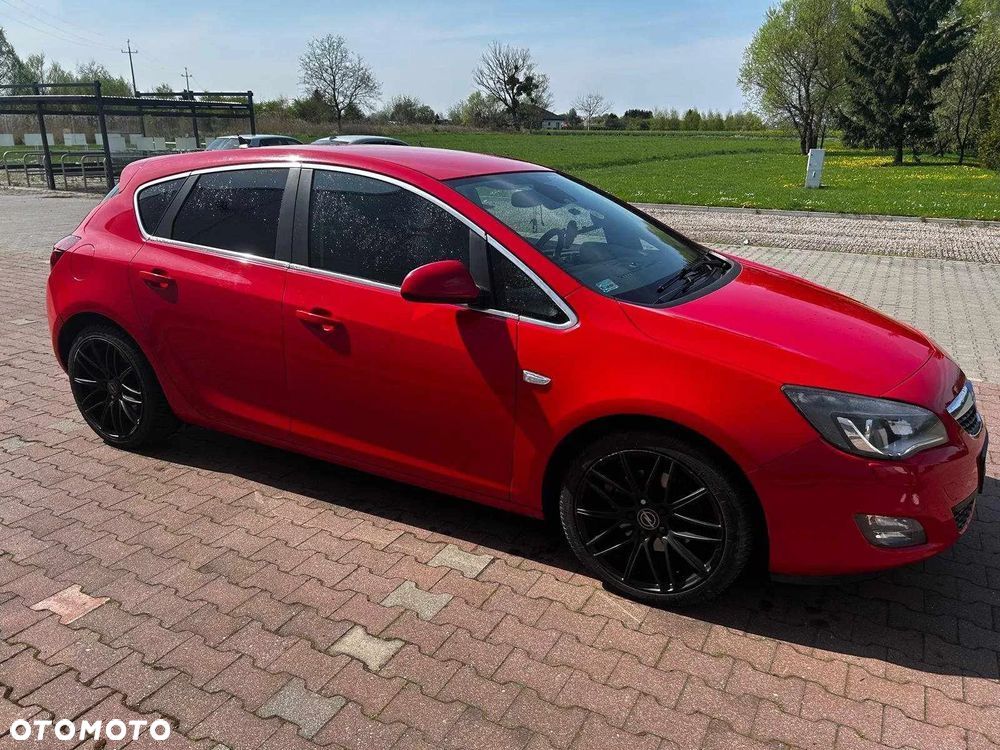 Opel Astra IV 1.6 T Cosmo - 1