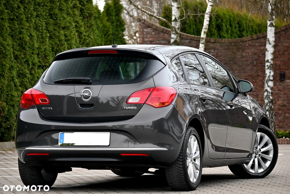 Opel Astra 1.4 T Cosmo S&S - 22