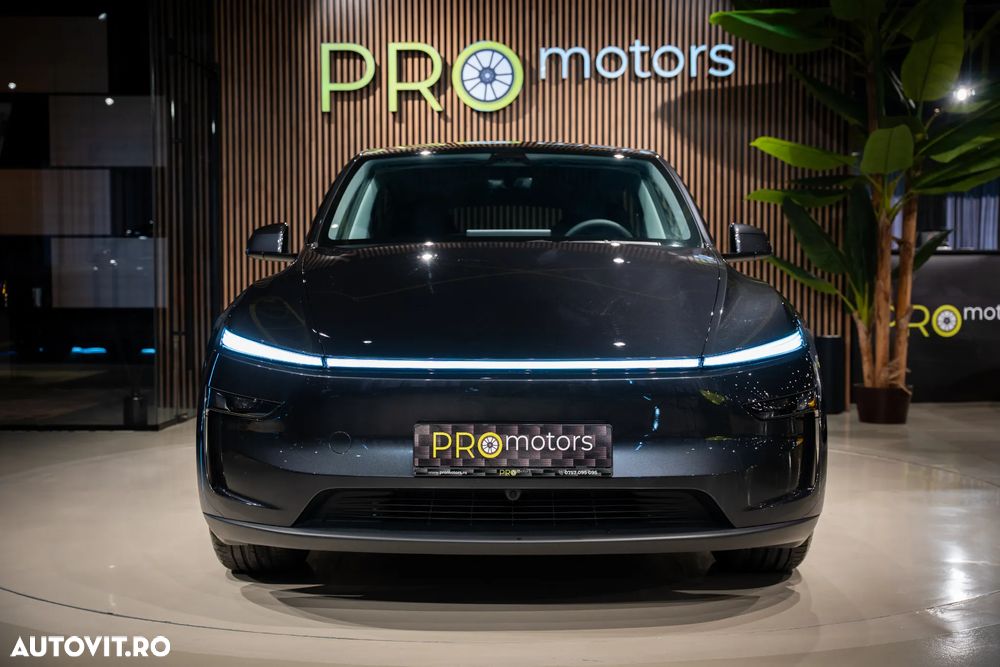 Tesla Model Y Long Range RWD - 2