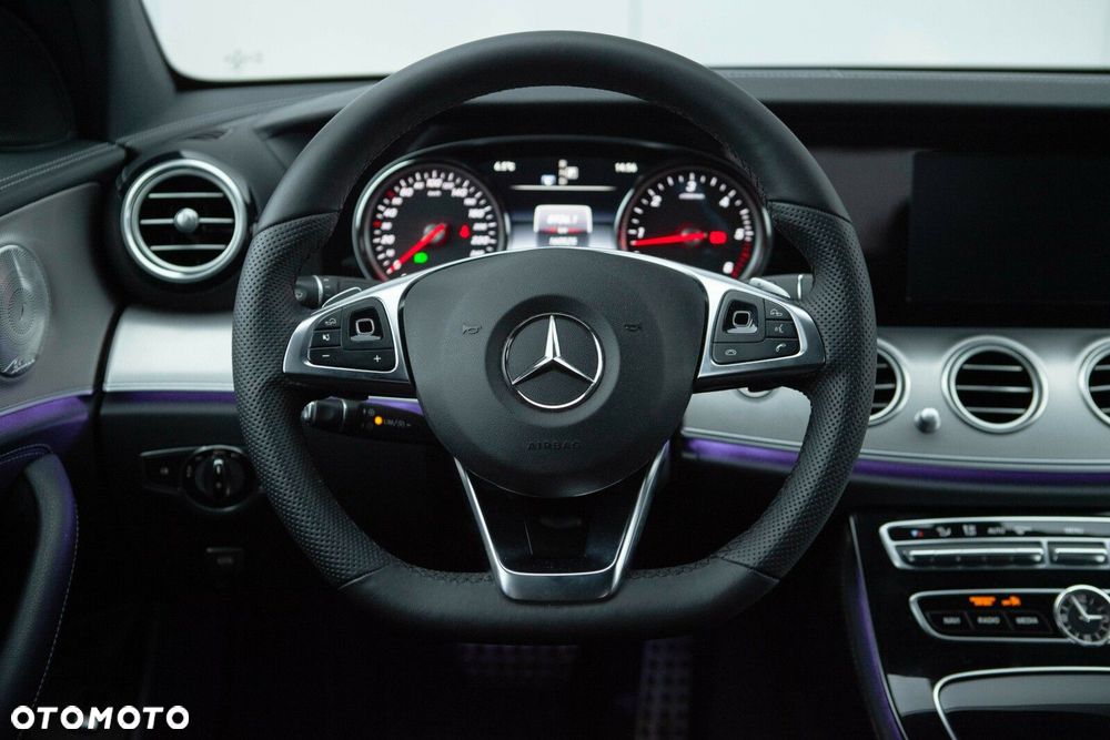 Mercedes-Benz Klasa E 220 d 9G-TRONIC - 25