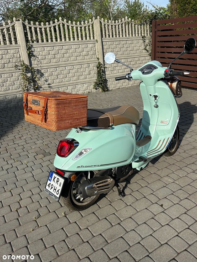 Vespa Primavera - 2