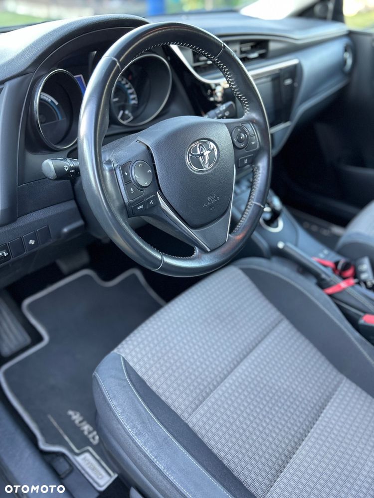 Toyota Auris - 14