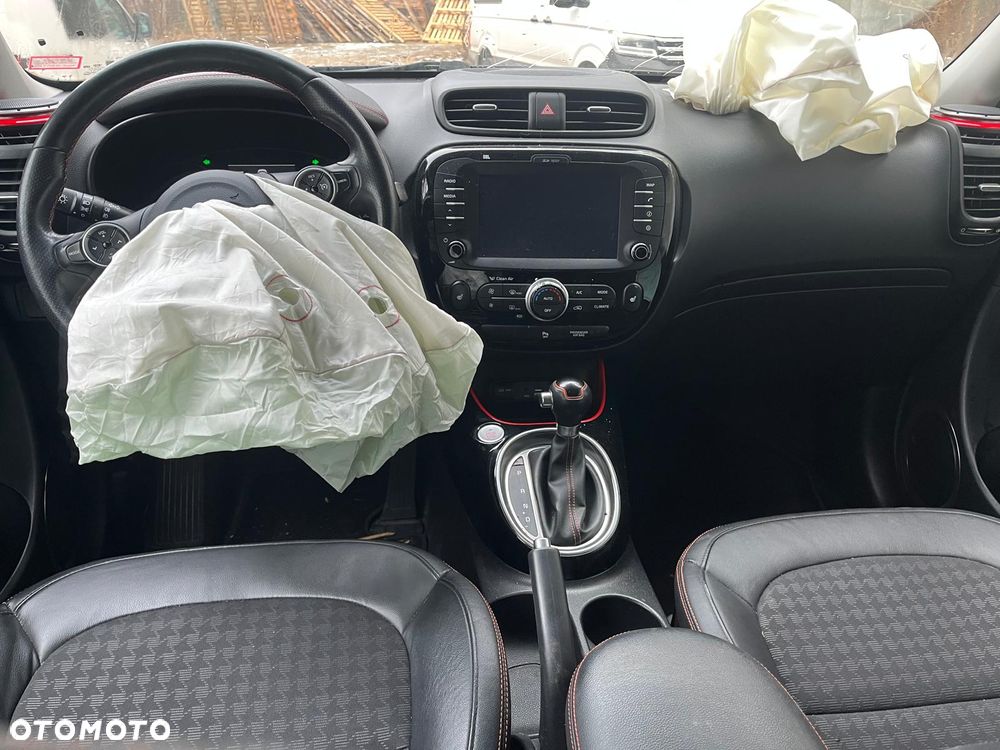 Kia Soul 1.6 T-GDI DCT Turbo - 14