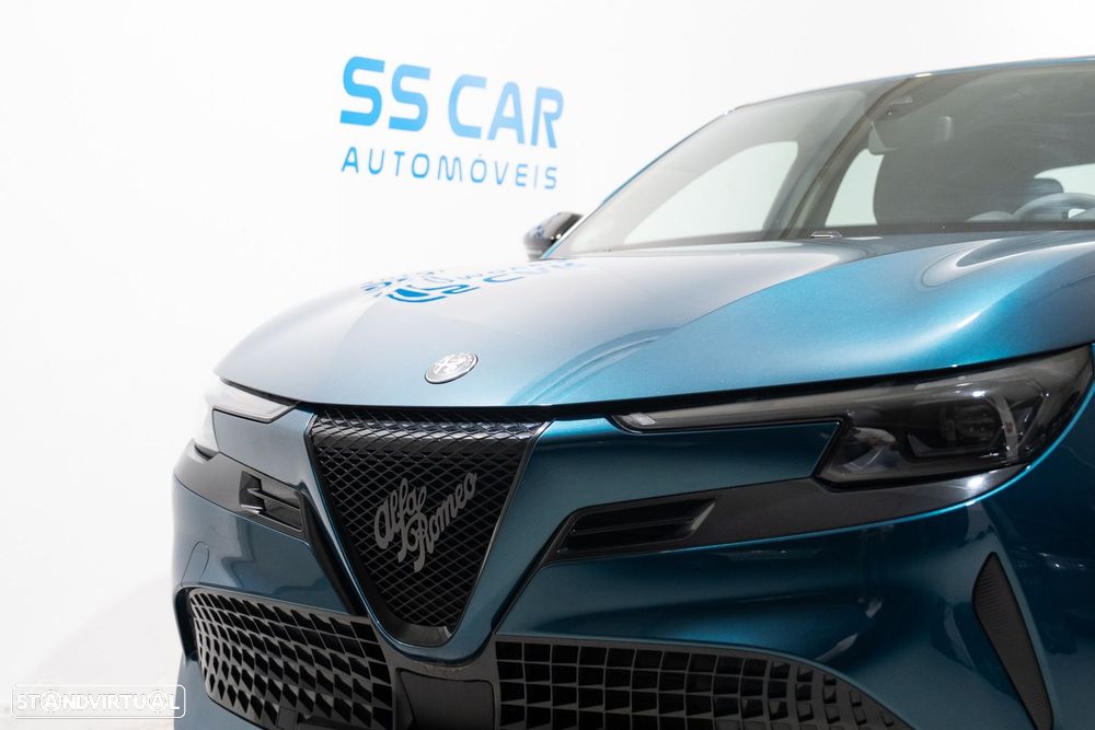 Alfa Romeo Junior 54 kWh Intensa - 4