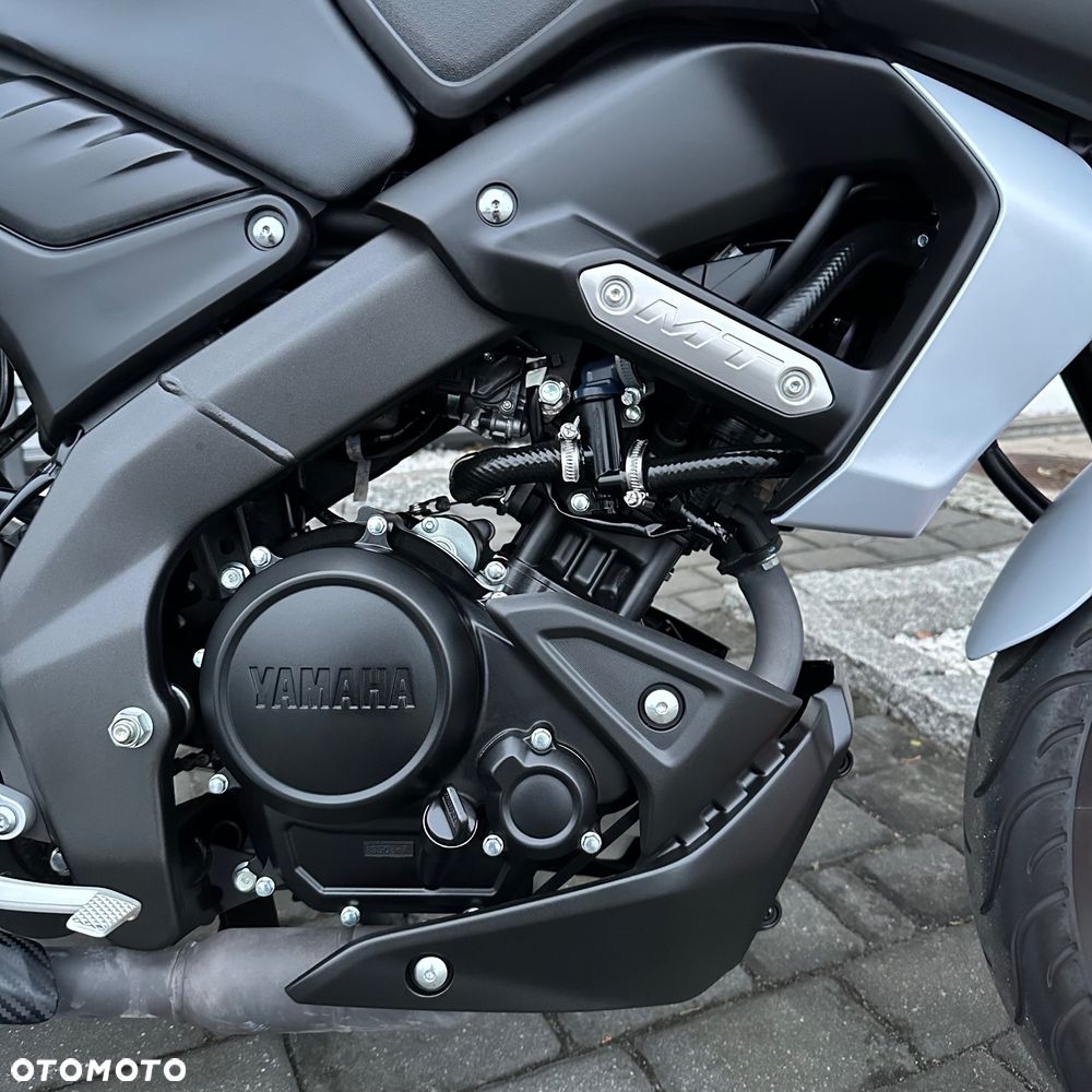 Yamaha MT - 6