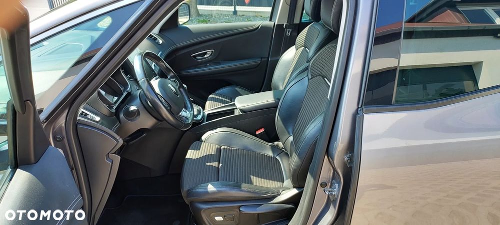Renault Scenic - 24