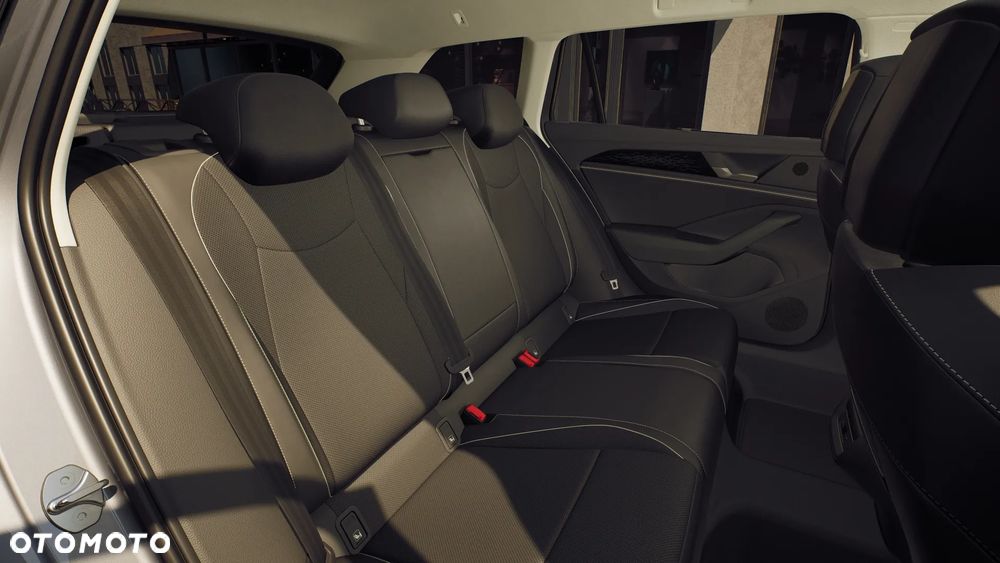 Volkswagen Passat Variant 2.0 TSI Business Plus DSG - 14