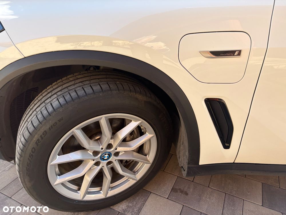 BMW X5 xDrive45e - 8