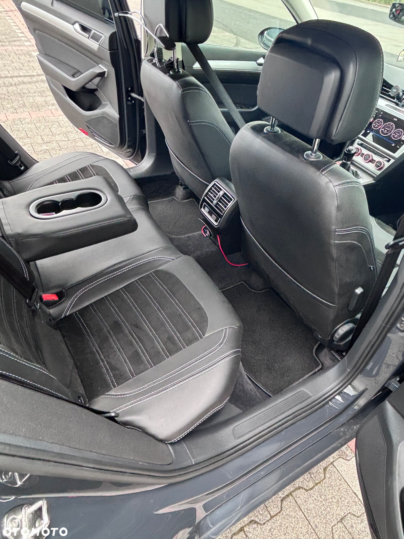Volkswagen Passat 2.0 TDI BMT 4Mot Highline - 17