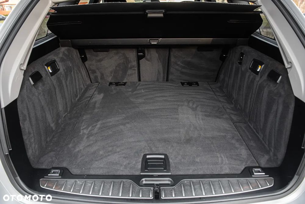 BMW Seria 5 - 29