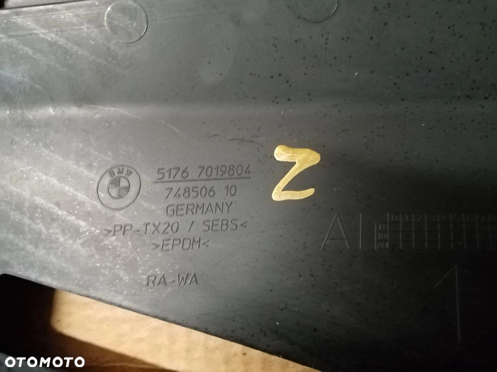 Osłona maskownica błotnika prawy przód BMW F10 LIFT 7019804 - 8