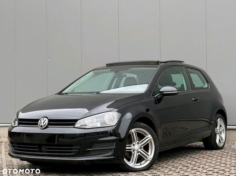 Volkswagen Golf - 2