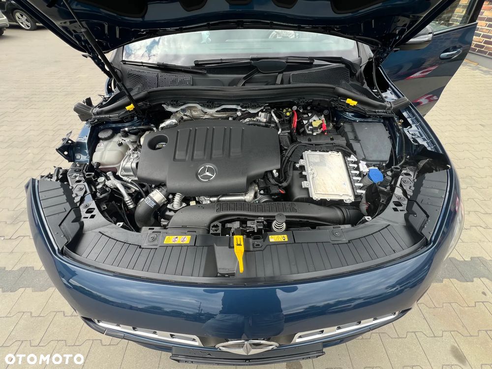 Mercedes-Benz GLA 180 d 8G-DCT Style - 25