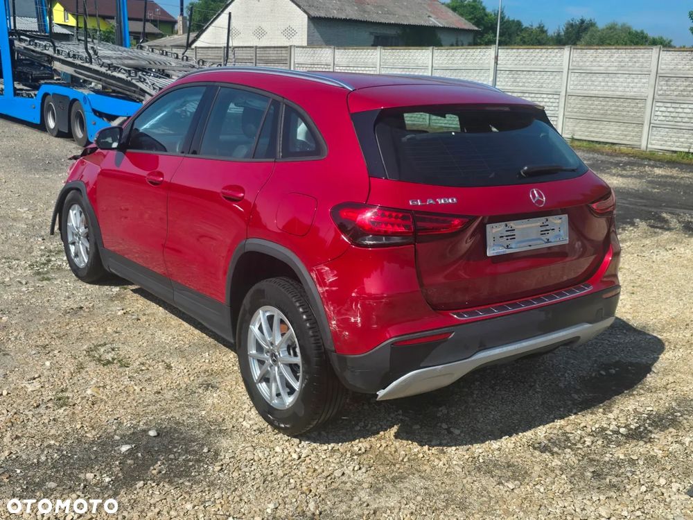 Mercedes-Benz GLA 180 7G-DCT Edition 1 - 7