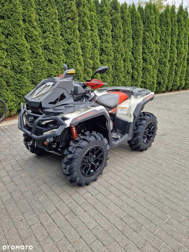 Can-Am Outlander - 1