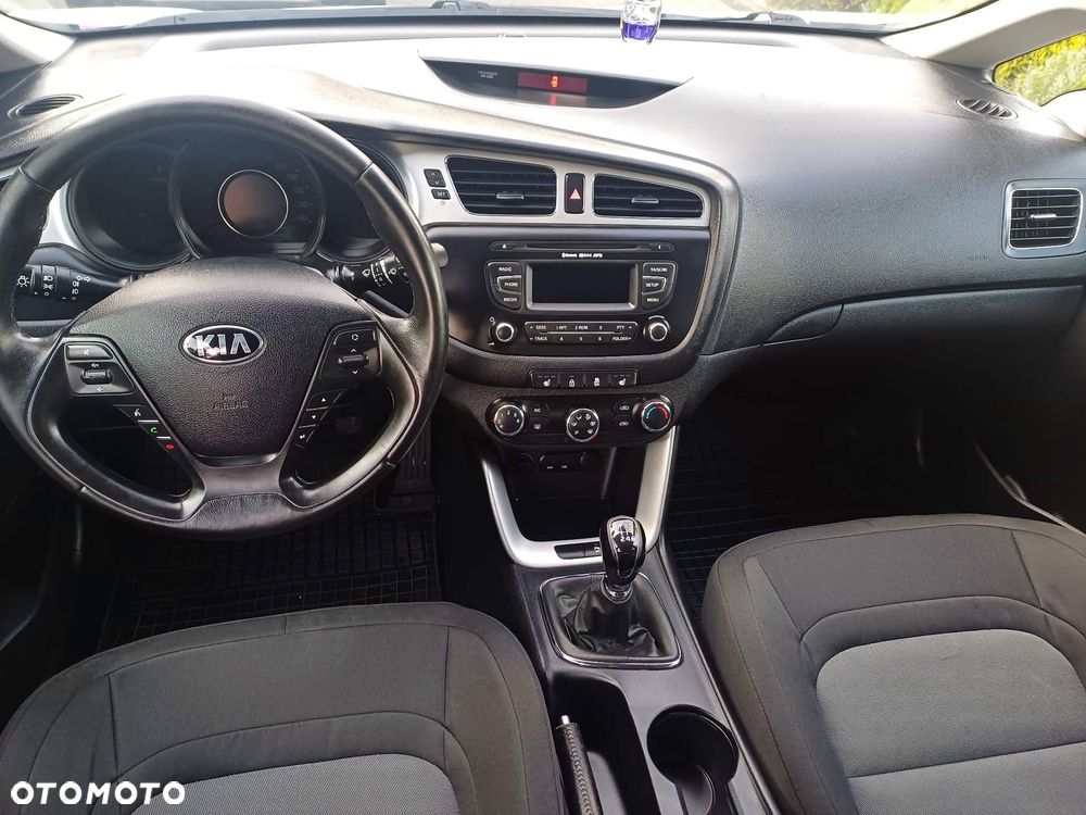 Kia Ceed - 7