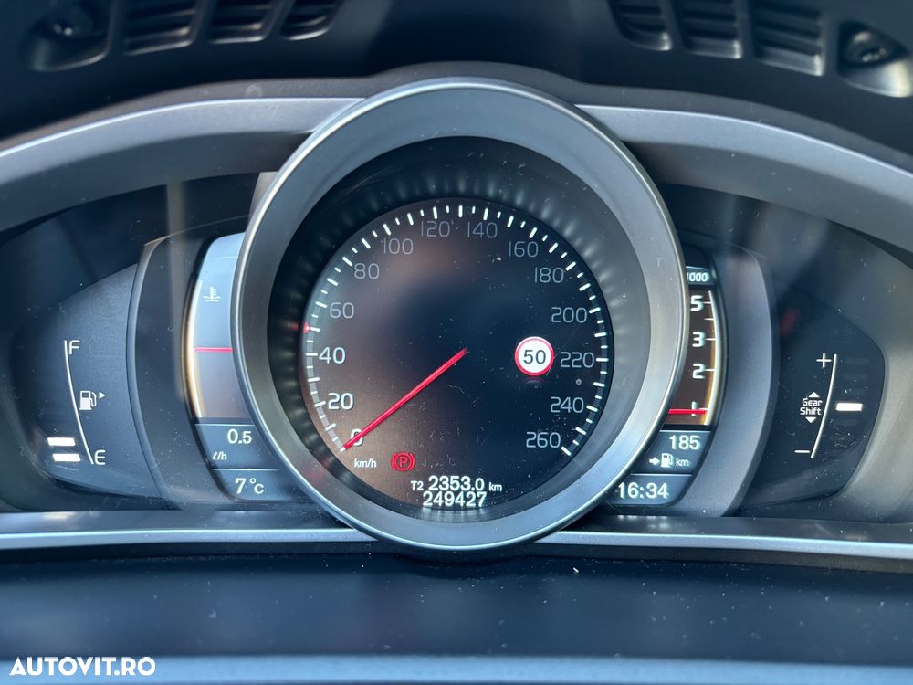 Volvo V40 D2 Basic - 15